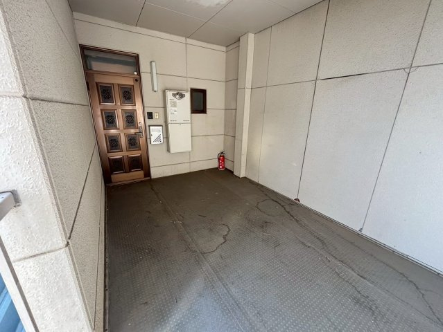 中屋ビルのロビー