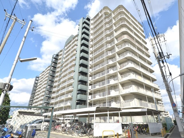 守口ハイライフB棟の外観|ペット飼育可能な大規模マンションです（規約有）