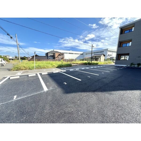 LECOCON半田Ⅵの駐車場