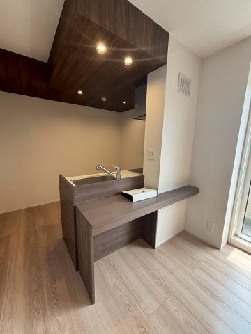 柏崎市三和町のアパートのキッチン