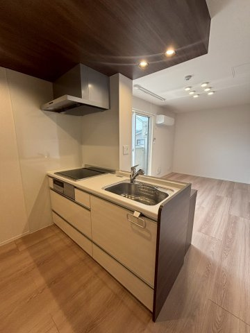 柏崎市三和町のアパートのキッチン