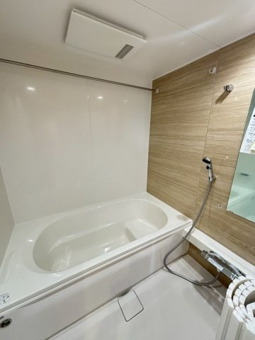 柏崎市三和町のアパートの浴室