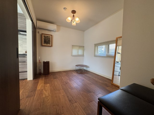 中央区水道町2丁目　中古戸建の洋室