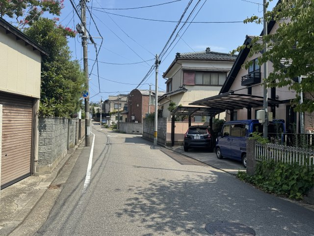 中央区水道町2丁目　中古戸建の前面道路含む現地写真