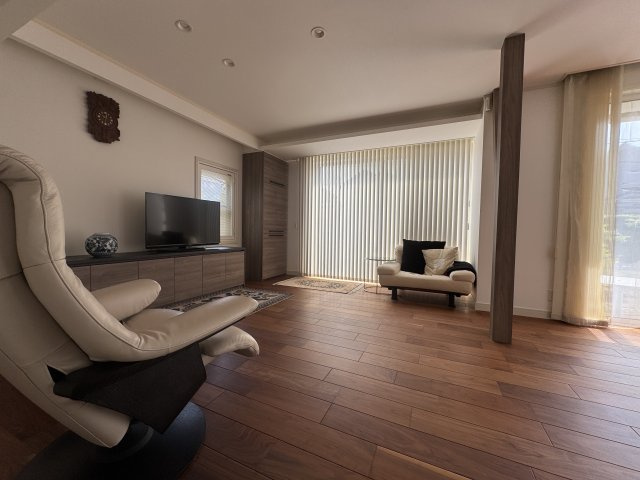 中央区水道町2丁目　中古戸建の居間・リビング