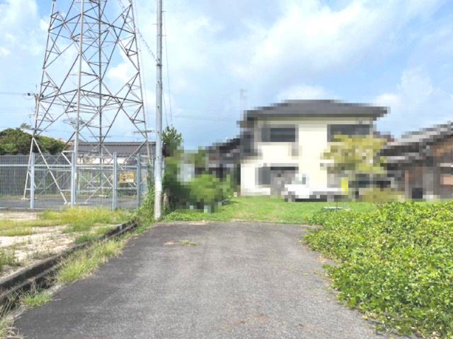 高島市新旭町新庄50坪売地の前面道路含む現地写真