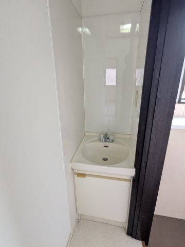 コーエイビルの洗面所