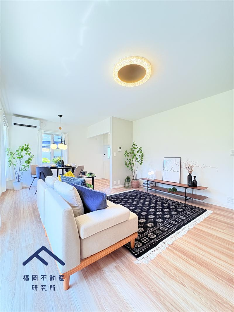 糟屋郡新宮町湊坂６丁目　戸建ての居間・リビング