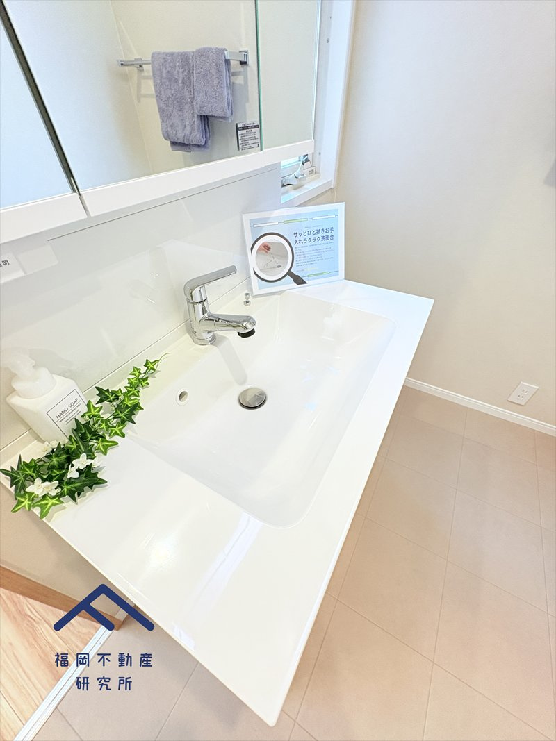 糟屋郡新宮町湊坂６丁目　戸建ての独立洗面台