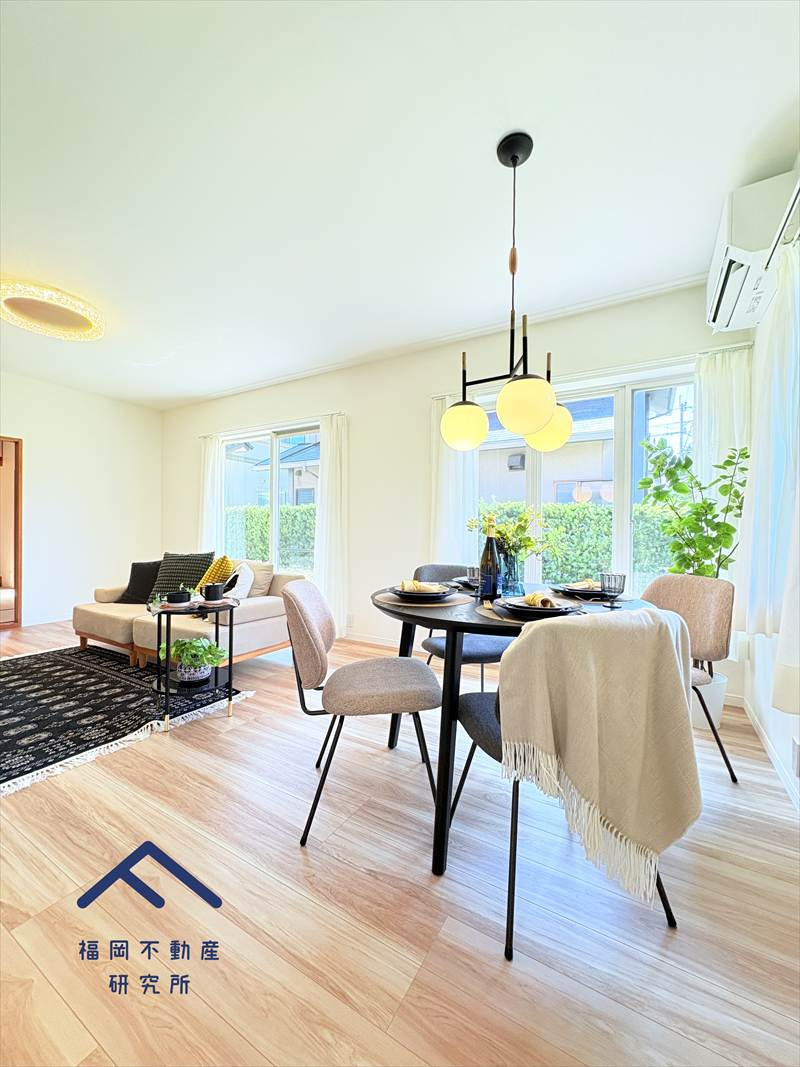 糟屋郡新宮町湊坂６丁目　戸建ての居間・リビング