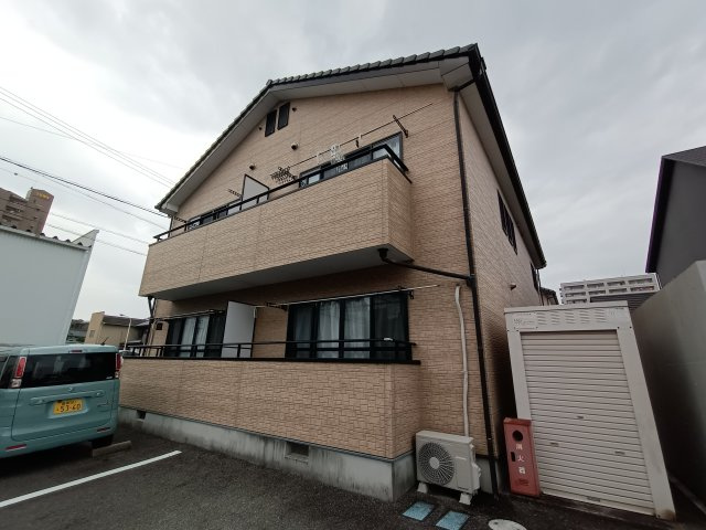 日之出丸太コーポⅡの外観