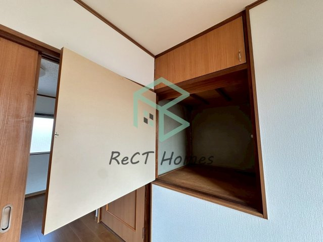 高島二戸一の収納