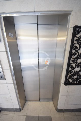 JESUS SQUARE日本橋の設備|JESUS SQUARE日本橋（ジーザススクエア日本橋）　エレベーター