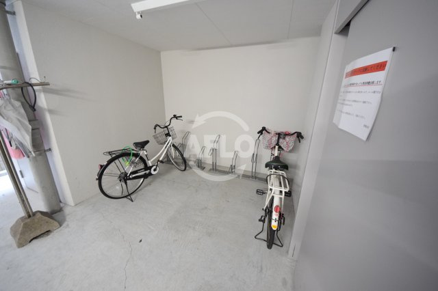 JESUS SQUARE日本橋の設備|JESUS SQUARE日本橋（ジーザススクエア日本橋）　駐輪場