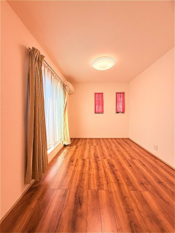 藤山中古戸建の洋室