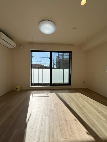 Ｇｒａｃｅ　ｃｏｕｒｔ東棟の居間・リビング