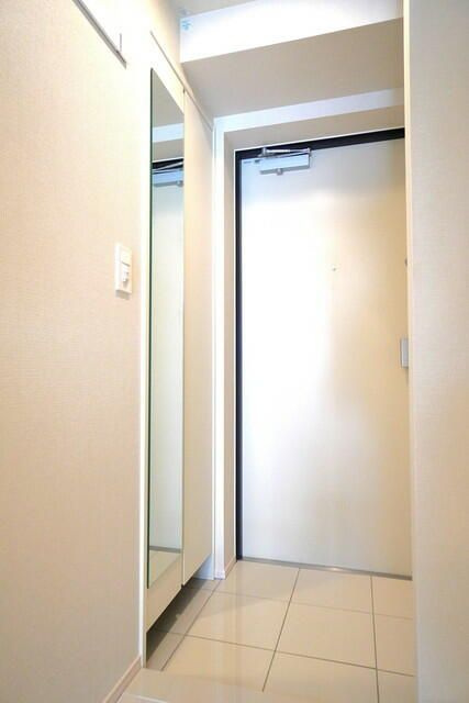 プライムブリス東中野駅前の玄関