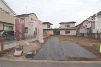 【前面道路含む現地写真】 | 前面道路含む現地写真です