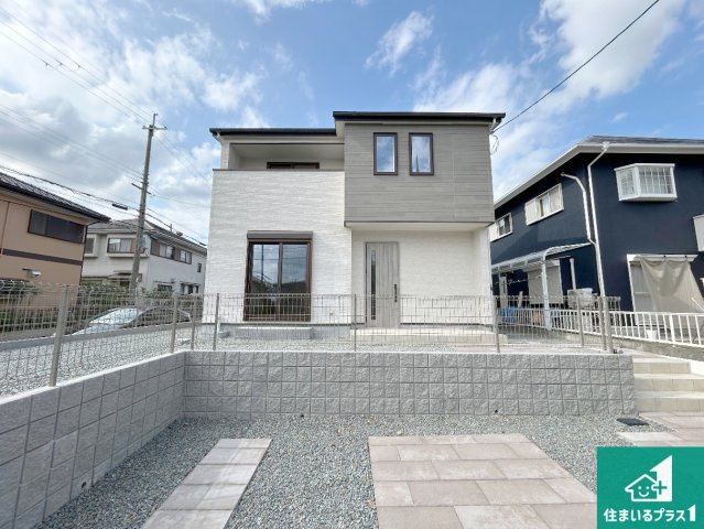 三田市つつじが丘南　新築一戸建ての外観|お客様に長く安心して住んでいだだける事にこだわった家づくり！住んでからのアフターサービスにもしっかりと取り組んでいます！