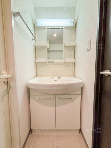 イーハトーブ櫛原の洗面所|明るい洗面所です★