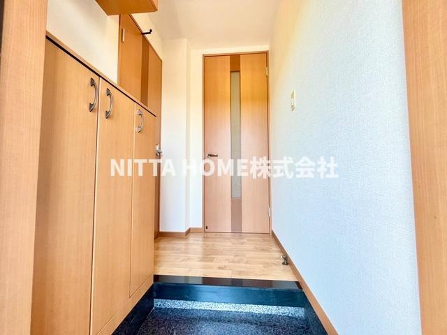 ベルメゾンの玄関|シューズボックス付きの玄関です☆彡