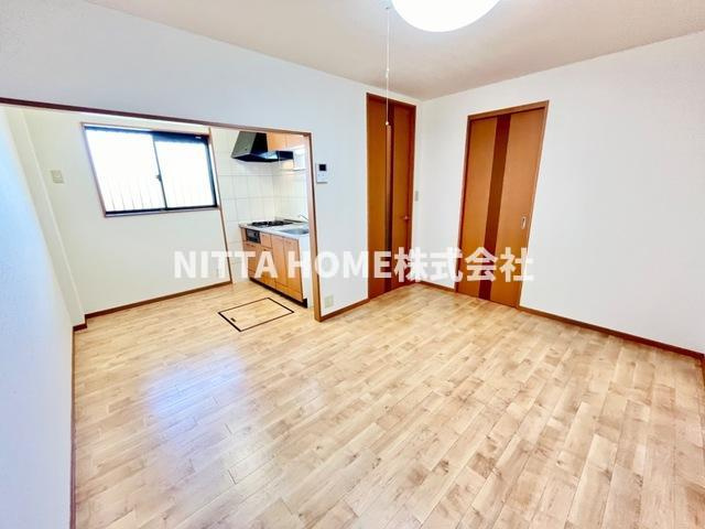 ベルメゾンの居間・リビング|９．２帖のリビングで単身者様にピッタリ☆