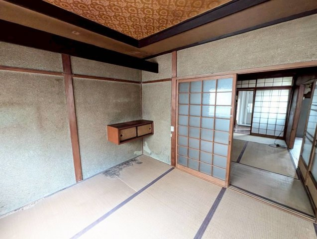 西ノ京西鹿垣町の和室