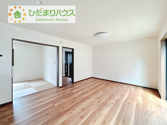 【居間・リビング】 | 土浦市神立町第1期　新築戸建　5号棟 | 早くお仕事終わらせて、家に帰りたくなるようなリビングです(^^♪