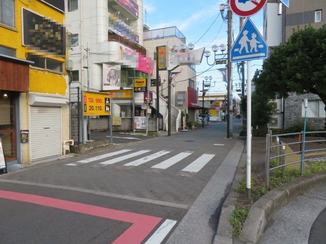 所沢市松葉町のビル