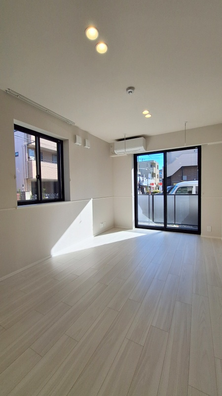 （仮称）川口市芝中田メゾンの居間・リビング