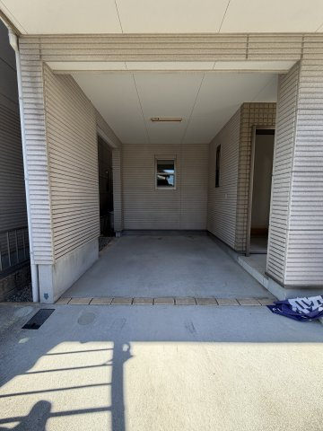 須磨浦通６丁目中古戸建の駐車場