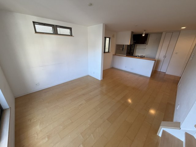 須磨浦通６丁目中古戸建の居間・リビング