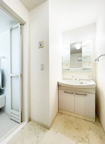 リヴェール北島の洗面所