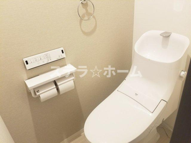 三津屋中2  中古戸建のトイレ|ゆったりとした空間のトイレです