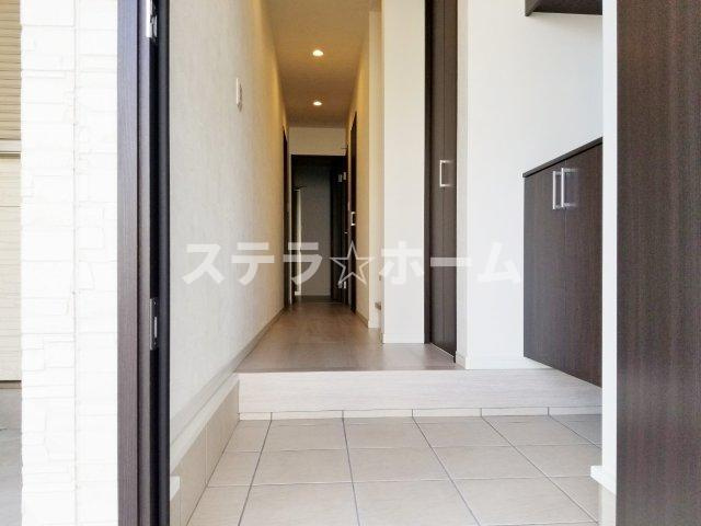 三津屋中2  中古戸建の玄関|シンプルで使いやすい玄関です