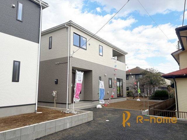 土浦市霞ケ岡町第3　新築戸建て　2号棟の外観|ご予約を頂ければ、『平日』はもちろん『早朝』や『夜間』もご見学可能です♪お気軽にお申し付けください♪
