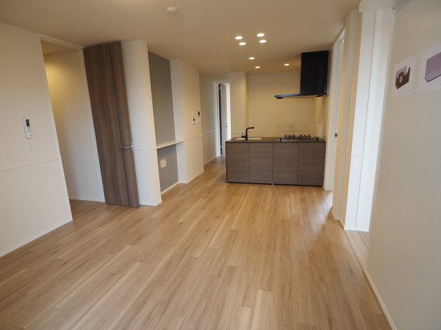 【居間・リビング】 | オカバ世田谷深沢ヘーベルメゾン | 奥行きがありレイアウトしやすく暮らしやすいLDK。床暖房完備♪