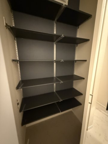 【収納】 | オカバ世田谷深沢ヘーベルメゾン | 天井高まであるシューズボックスも収納力◎