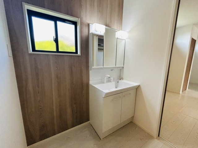 北九州市八幡西区小嶺台3丁目1期の独立洗面台