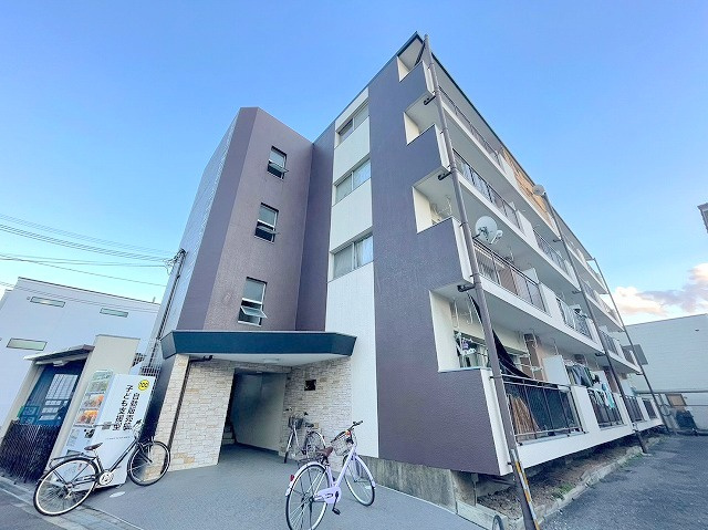 ノーベルメゾン竹内の外観