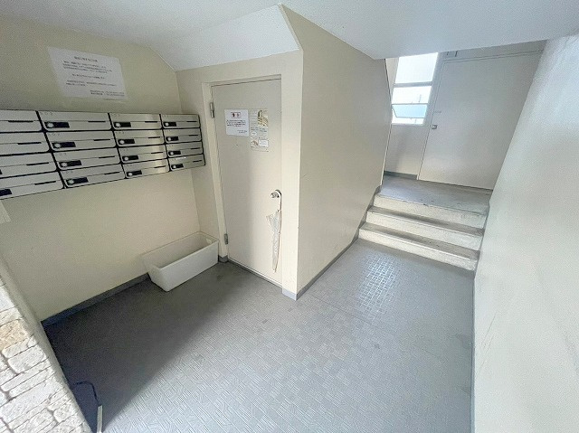 ノーベルメゾン竹内のエントランス