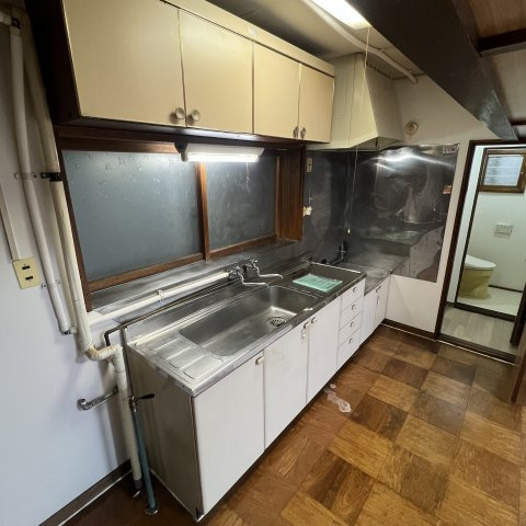 室蘭市御崎町２丁目1-20戸建のキッチン