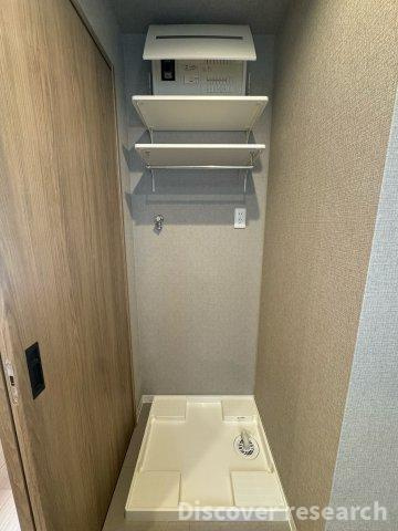 レーベンハイム東伏見Ⅰのランドリースペース|【ランドリースペース】
便利な収納棚付き。洗濯用品もすっきり整理できる、使い勝手の良いスペースです。