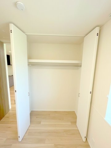 Ｌ’ｓ　Ｐｌｕｓ　豊玉南の洋室