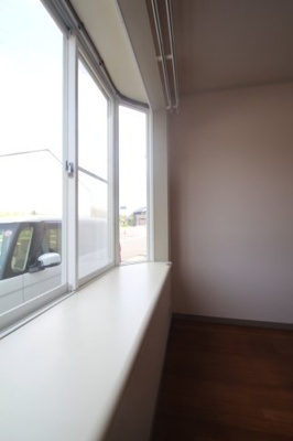 【その他】 | 飯島コーポ８ | 出窓です