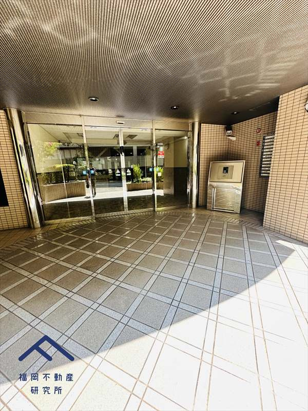 アーベインルネス大手町のエントランス