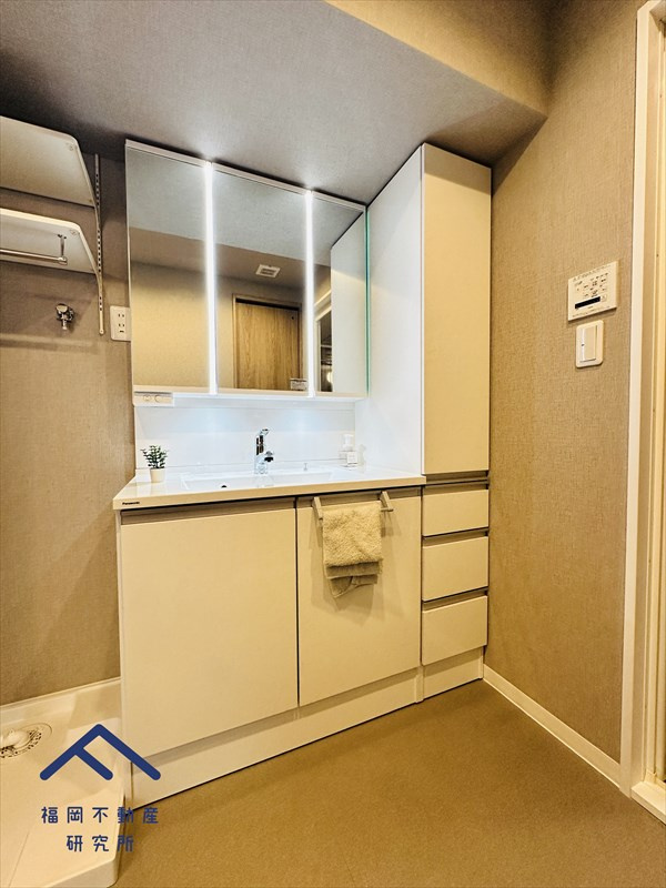 アーベインルネス大手町の独立洗面台