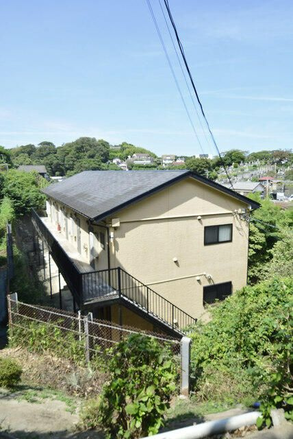 プレサージュの外観