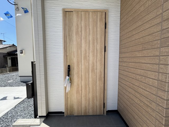 北九州市八幡西区町上津役東2丁目4期の玄関
