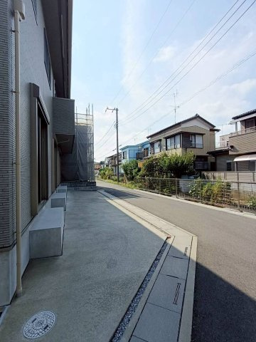 三郷市　彦成2丁目　　中古戸建の駐車場|駐車場の用意があります